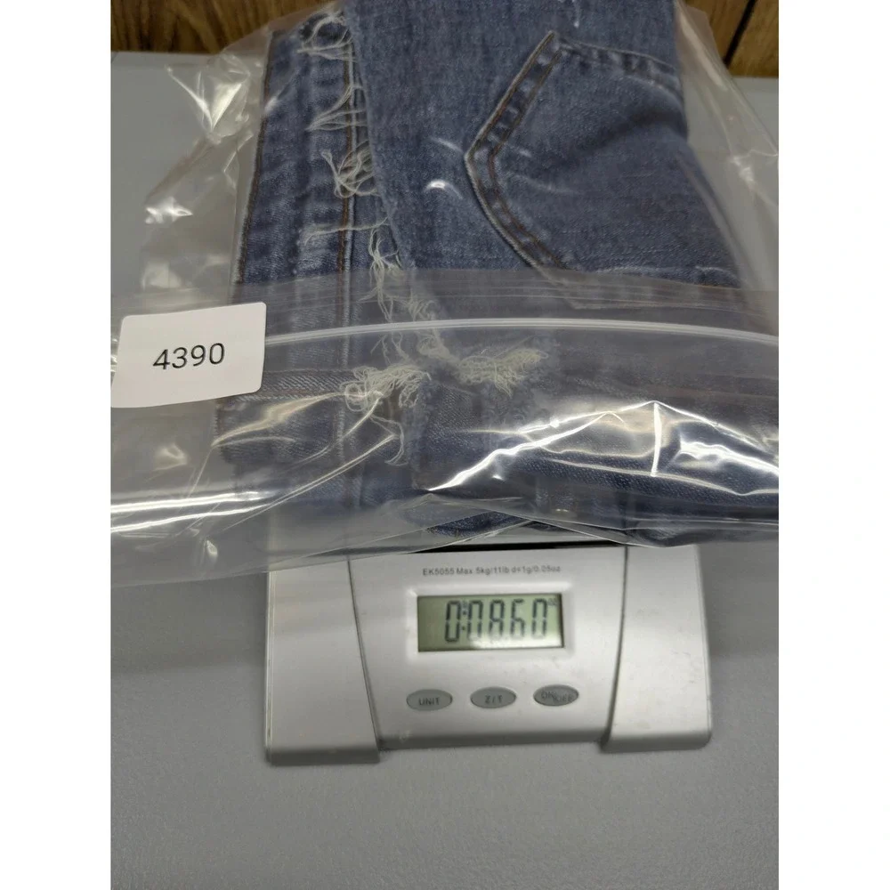 Grunge Cut Off Denim Shorts Womens Size 30 Medium Wash Distressed‎ Raw Hem